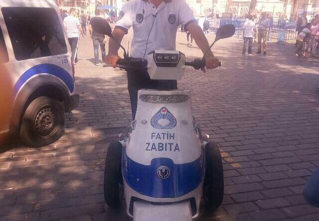Use the Mobile Municipal Police Officers in Istanbul