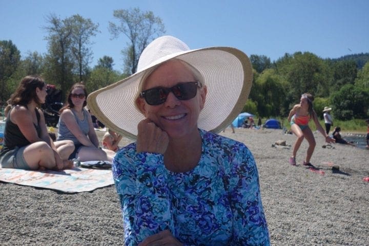 travel protection gear white hat