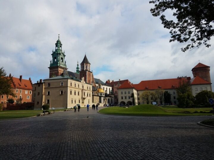 Fun Krakow, Poland Holiday Travel Tips the old castle in Old town 