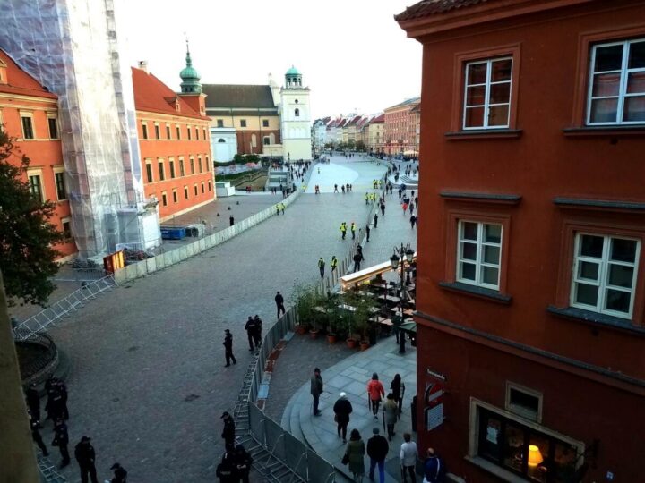 warsaw tours, warsaw jewish ghetto, ugly truth, cute name for a hotel - horrible hotel