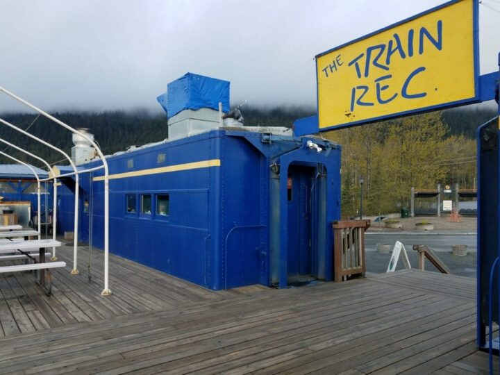 alaska humor signs and Alaskan humor