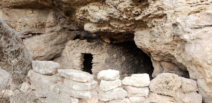 montezuma cave dwellings homes